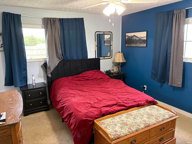 535 Twin Lakes Avenue, Monticello, IN 47960