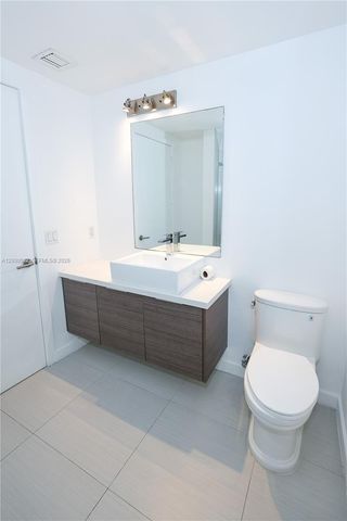 1010 SW 2nd Ave 606, Miami, FL 33130