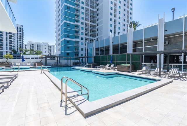 1010 SW 2nd Ave 606, Miami, FL 33130