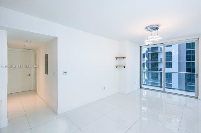 1010 SW 2nd Ave 606, Miami, FL 33130