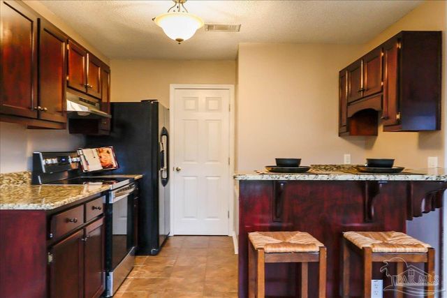 3256 Two Sisters Way, Pensacola, FL 32505