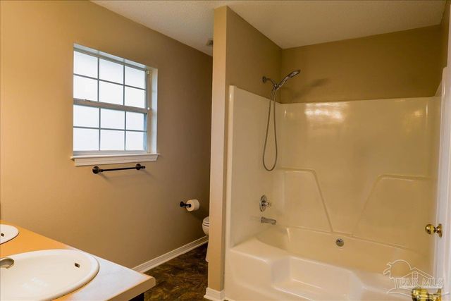 3256 Two Sisters Way, Pensacola, FL 32505