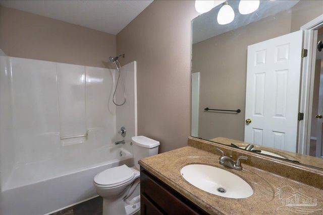 3256 Two Sisters Way, Pensacola, FL 32505