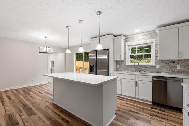 104 Erica Pl, Bell Buckle, TN 37020