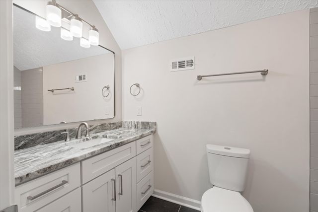 104 Erica Pl, Bell Buckle, TN 37020