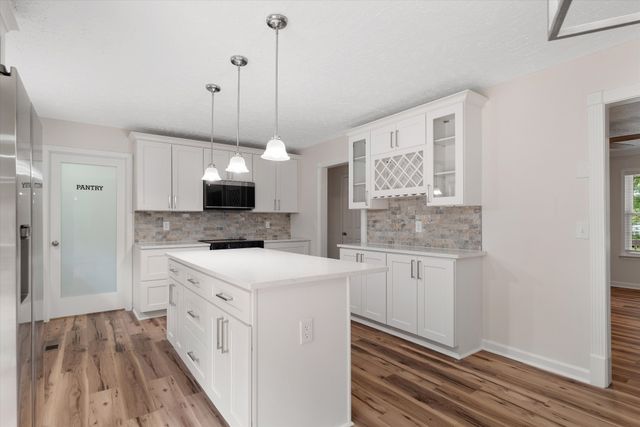 104 Erica Pl, Bell Buckle, TN 37020