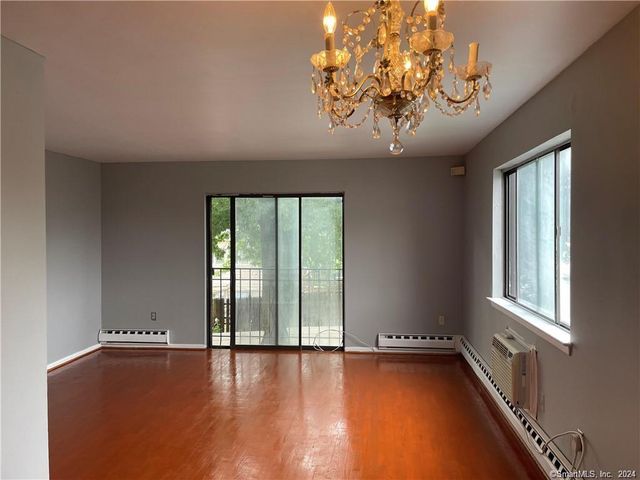 235 Cove Road 1, Stamford, CT 06902