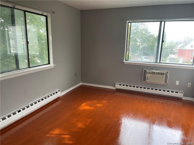 235 Cove Road 1, Stamford, CT 06902