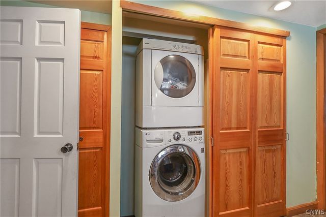 7218 Willow Road, Clay, NY 13212