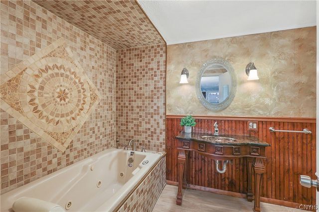 7218 Willow Road, Clay, NY 13212