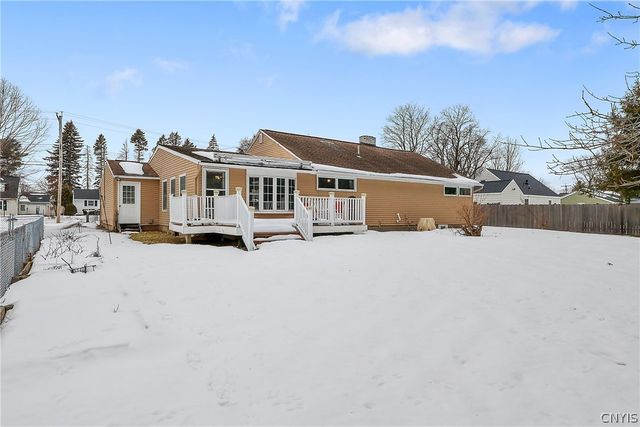 7218 Willow Road, Clay, NY 13212