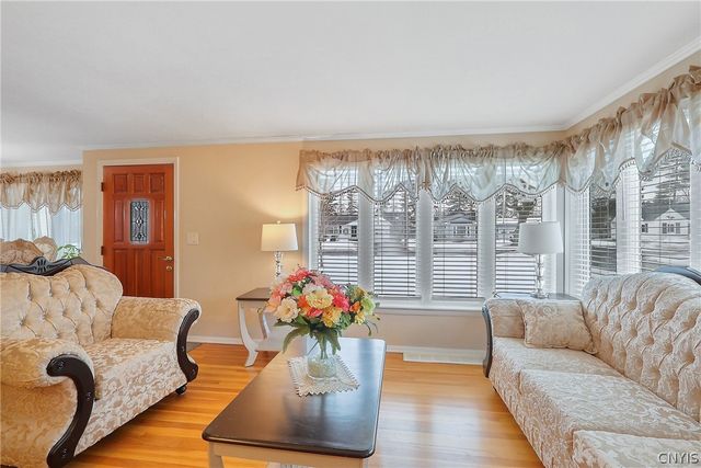 7218 Willow Road, Clay, NY 13212