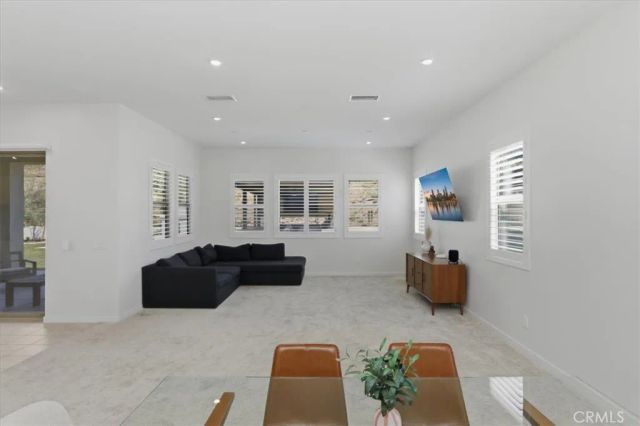 15982 Butterfly, Fontana, CA 92336