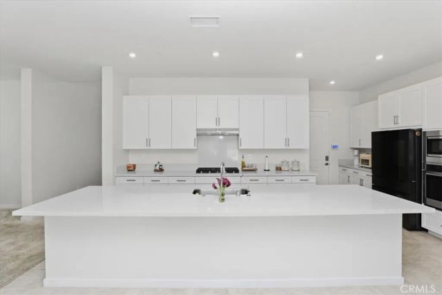 15982 Butterfly, Fontana, CA 92336