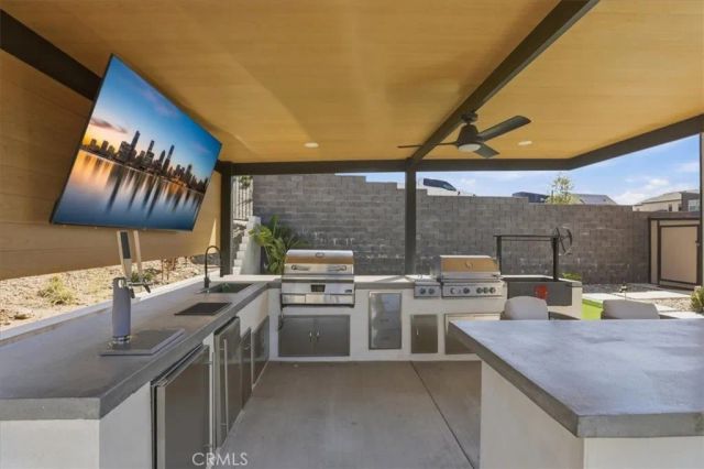 15982 Butterfly, Fontana, CA 92336