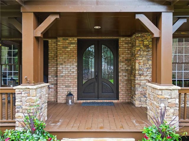 135 Laurel Ridge Drive, Alpharetta, GA 30004