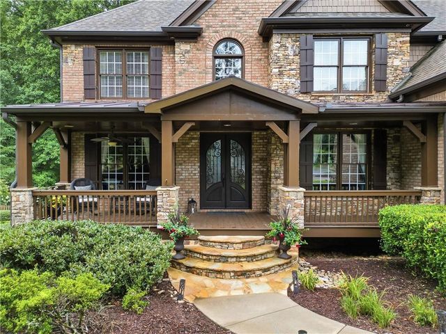 135 Laurel Ridge Drive, Alpharetta, GA 30004