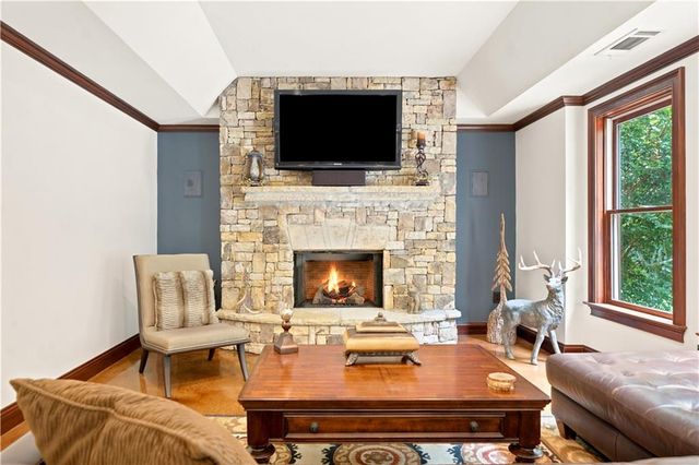 135 Laurel Ridge Drive, Alpharetta, GA 30004