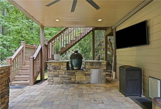 135 Laurel Ridge Drive, Alpharetta, GA 30004