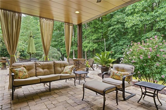 135 Laurel Ridge Drive, Alpharetta, GA 30004
