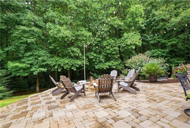 135 Laurel Ridge Drive, Alpharetta, GA 30004