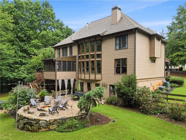 135 Laurel Ridge Drive, Alpharetta, GA 30004