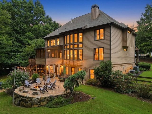 135 Laurel Ridge Drive, Alpharetta, GA 30004