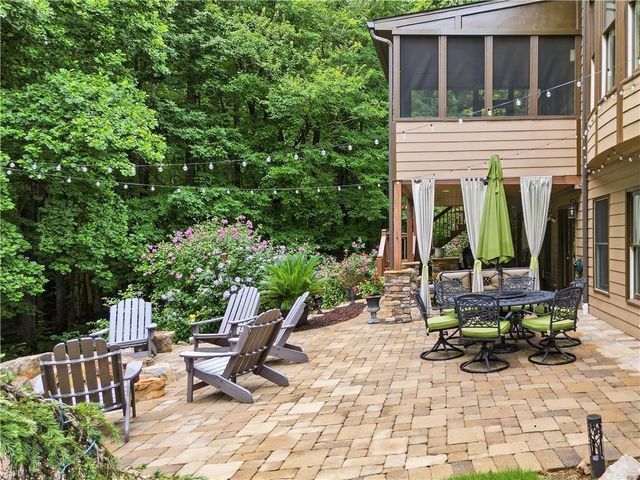 135 Laurel Ridge Drive, Alpharetta, GA 30004