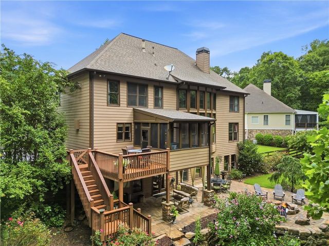 135 Laurel Ridge Drive, Alpharetta, GA 30004