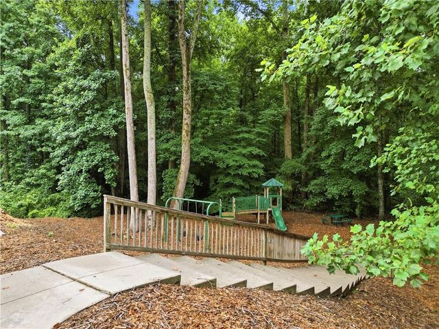 135 Laurel Ridge Drive, Alpharetta, GA 30004