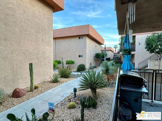 400 N Sunrise Way 101, Palm Springs, CA 92262