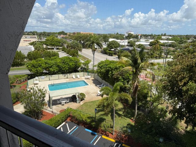 505 Spencer Drive 410, West Palm Beach, FL 33409