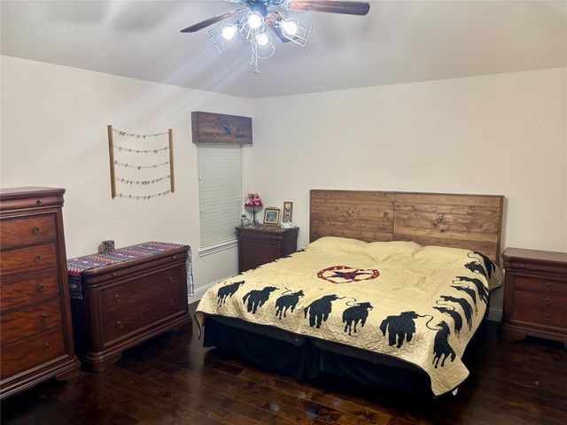 410 Water Fall Lane, Nevada, TX 75173