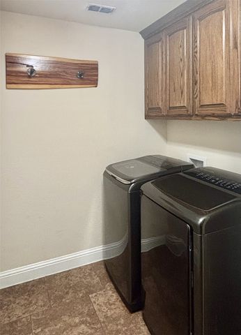 410 Water Fall Lane, Nevada, TX 75173