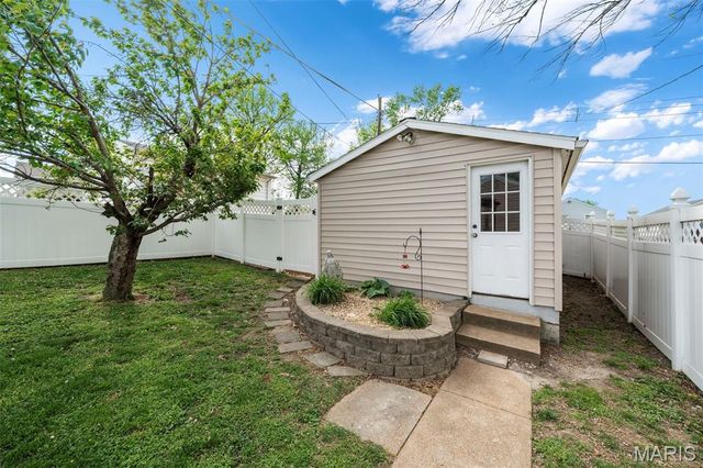 5618 Fyler Avenue, St Louis, MO 63139