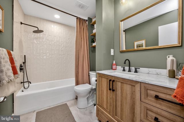 2876 RINGNECK RD, Norristown, PA 19403