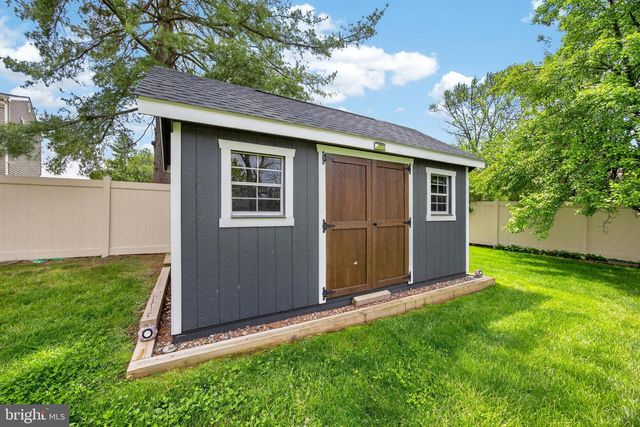 2876 RINGNECK RD, Norristown, PA 19403