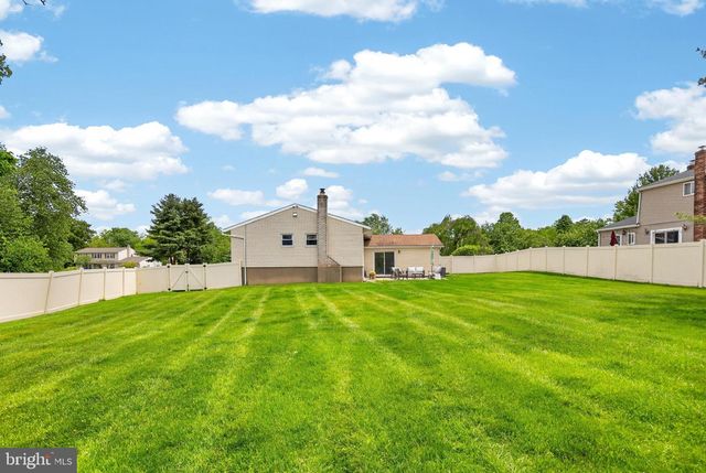 2876 RINGNECK RD, Norristown, PA 19403