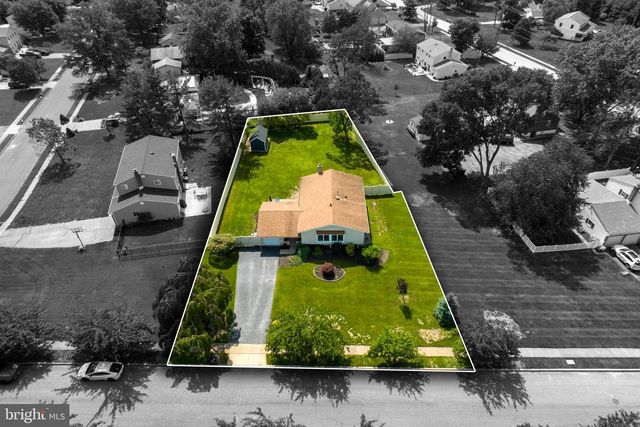 2876 RINGNECK RD, Norristown, PA 19403