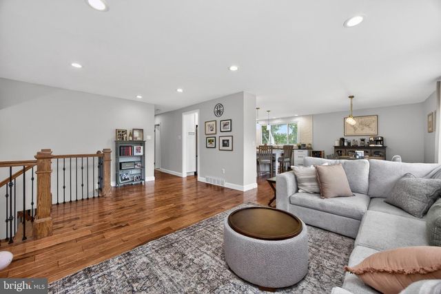 2876 RINGNECK RD, Norristown, PA 19403