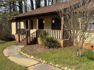 2781 brackenwood Drive, Snellville, GA 30039