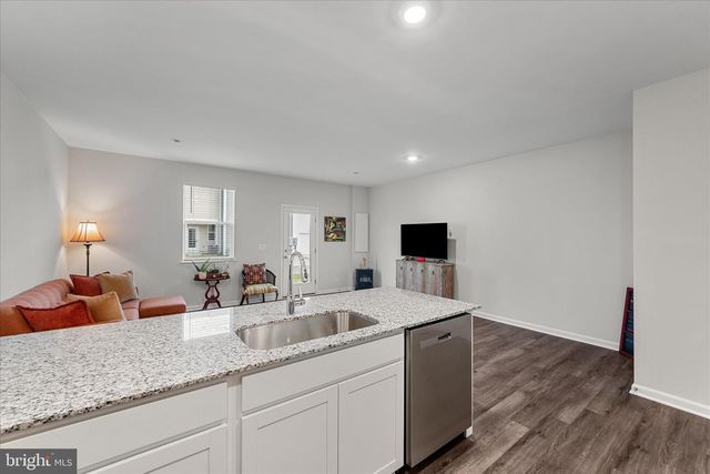 156 WILLETT HOLLOW ST, Stephens City, VA 22655