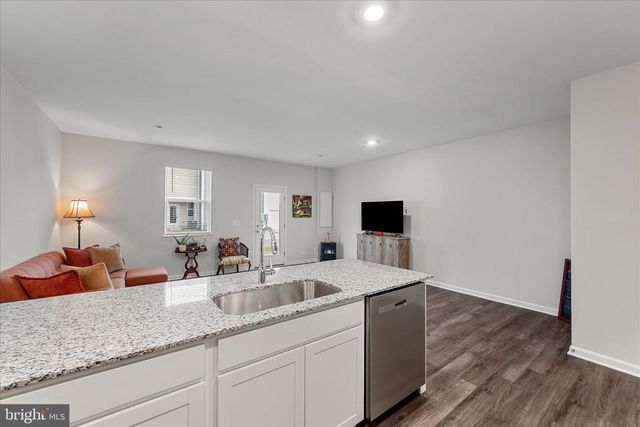 156 WILLETT HOLLOW ST, Stephens City, VA 22655