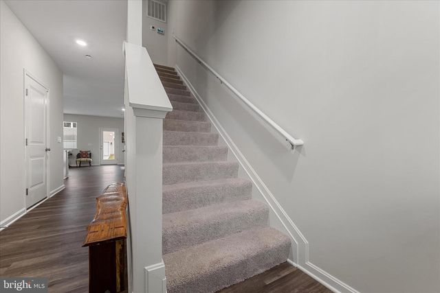 156 WILLETT HOLLOW ST, Stephens City, VA 22655