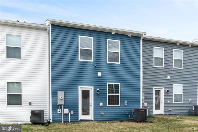 156 WILLETT HOLLOW ST, Stephens City, VA 22655