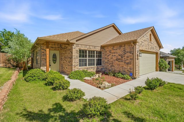 1316 Liberty Street, Weatherford, TX 76086