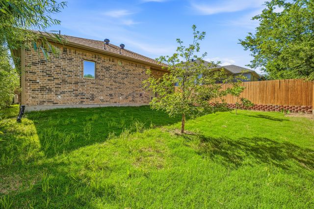 1316 Liberty Street, Weatherford, TX 76086