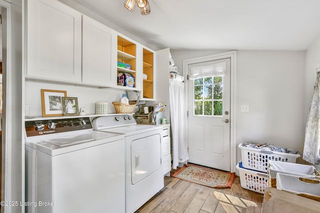 75 Broadway St, Chaplin, KY 40012