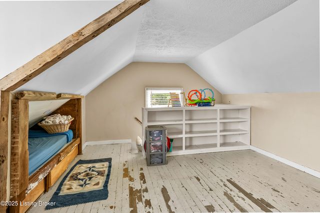 75 Broadway St, Chaplin, KY 40012