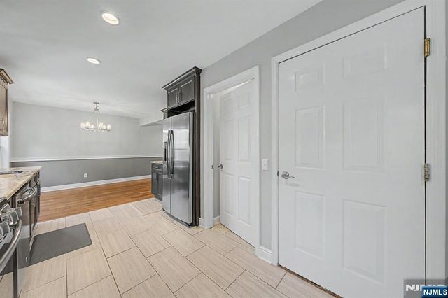 4 Michael Court, Hamburg, NJ 07419